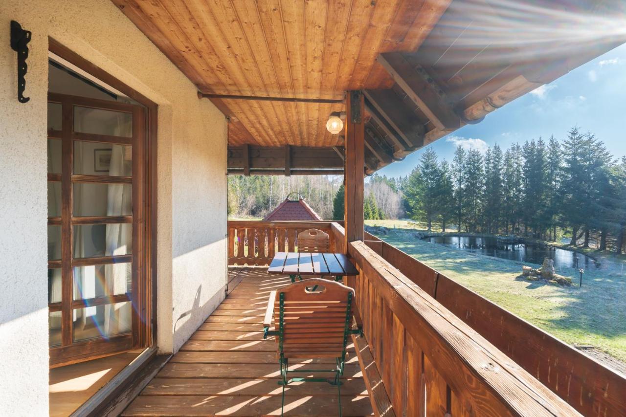 Ferienwohnung Im Hubertushof เฟลด์แบร์ก ภายนอก รูปภาพ